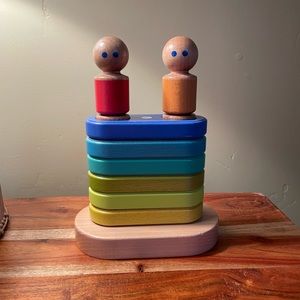 Tegu 11 piece floating stacking toy